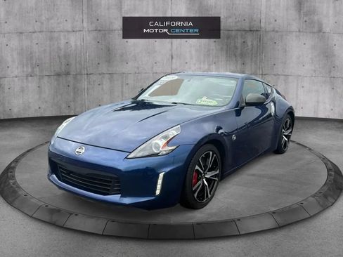 Used 2019 Nissan 370Z Touring Sport RWD image 3