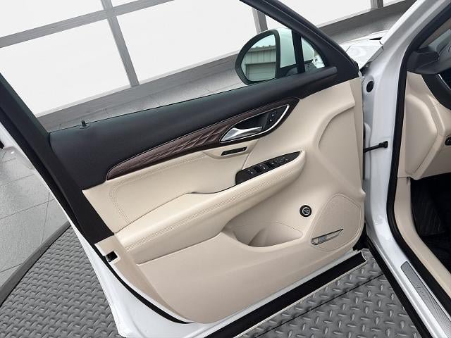 Used 2021 Buick Envision Avenir AWD/4WD image 22