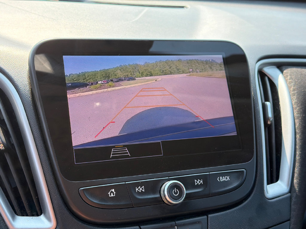 Used 2025 Chevrolet Malibu LT FWD image 29