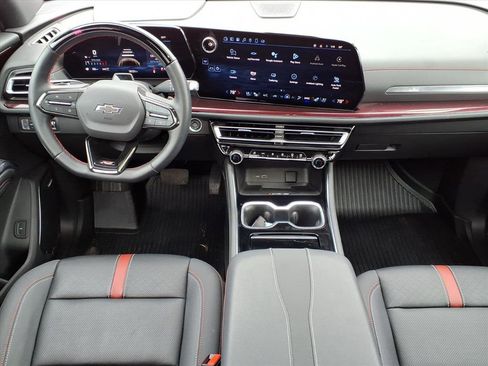 Used 2024 Chevrolet Traverse RS w/ LPO, Floor Liner Package image 15