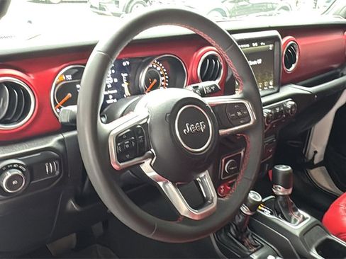 Used 2023 Jeep Wrangler Unlimited Rubicon image 22