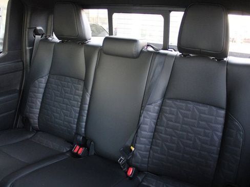 New 2025 Toyota Tacoma TRD Off-Road image 31