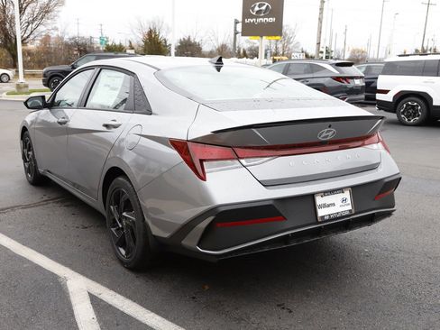 New 2026 Hyundai Elantra Sport image 8