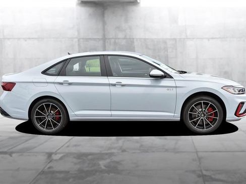 New 2026 Volkswagen Jetta GLI Autobahn FWD image 5