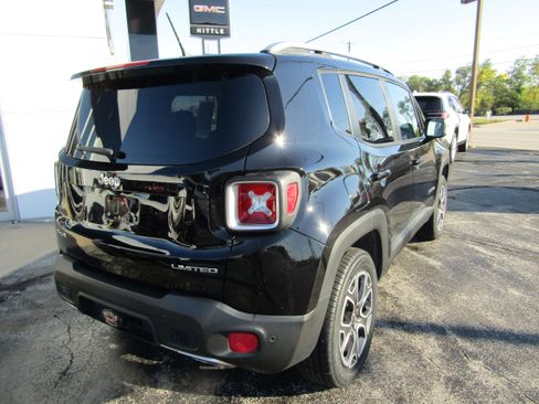Used 2016 Jeep Renegade Limited w/ Safety & Security Group image 4