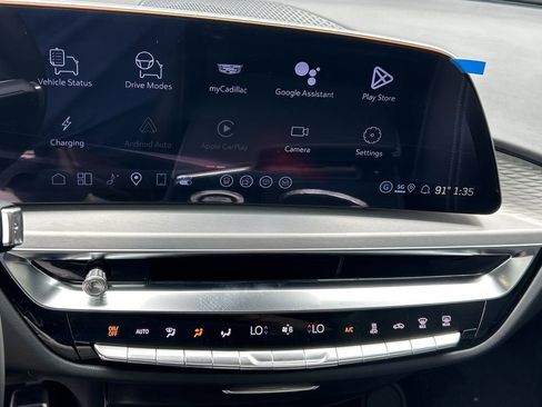 New 2026 Cadillac Lyriq V image 23