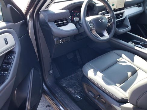 New 2026 Ford Explorer Active image 6
