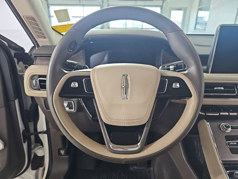 Used 2024 Lincoln Aviator Reserve w/ Equipment Group 201A AWD/4WD image 26