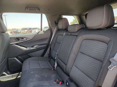 Used 2025 Chevrolet Equinox LT AWD/4WD image 5