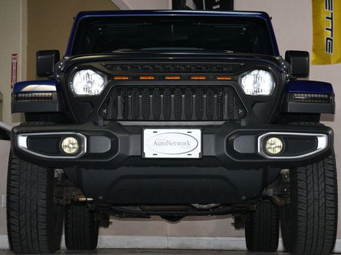 Used 2018 Jeep Wrangler Unlimited Sahara AWD/4WD image 81