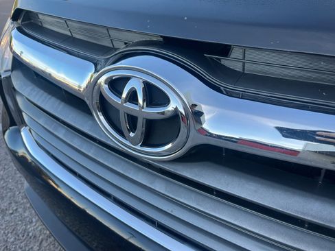Used 2015 Toyota Highlander XLE image 23