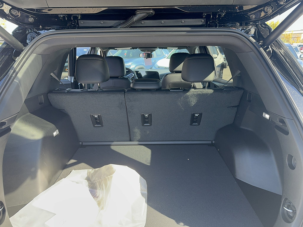 New 2027 Chevrolet Equinox LT w/ Convenience Package II AWD/4WD image 12
