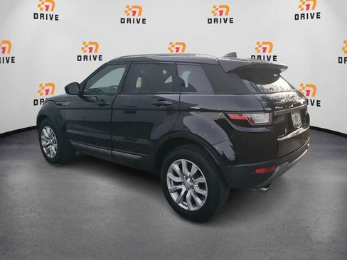 Used 2017 Land Rover Range Rover Evoque SE image 7