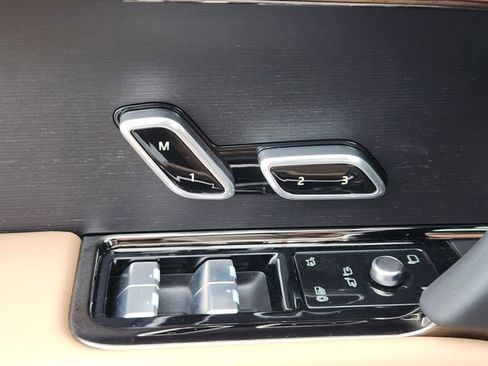 New 2026 Land Rover Range Rover Sport SE AWD/4WD image 22