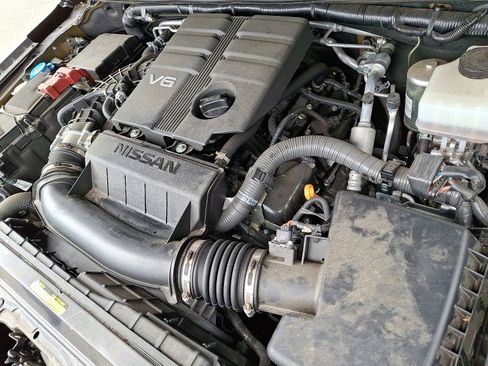 Used 2023 Nissan Frontier SV w/ Tow Package image 26