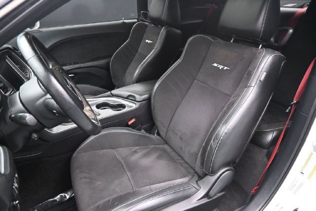Used 2016 Dodge Challenger SRT Hellcat RWD image 17