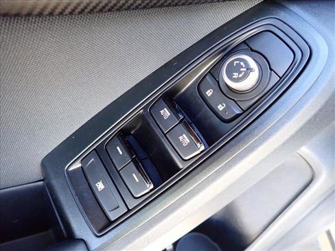 Certified 2023 Subaru Crosstrek 2.0i Premium image 17