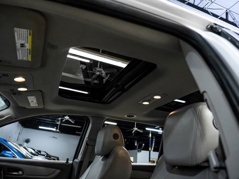 Used 2017 Chevrolet Traverse Premier FWD image 5