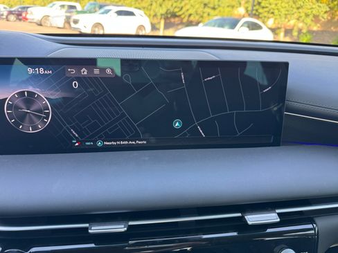 Used 2025 Genesis G80 2.5T image 28