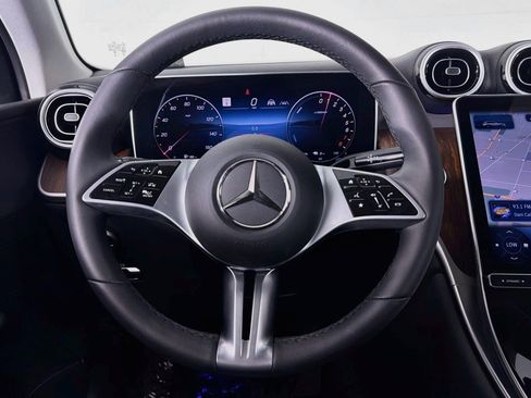 Certified 2025 Mercedes-Benz GLC 350e 4MATIC w/ Driver Assistance Package image 19