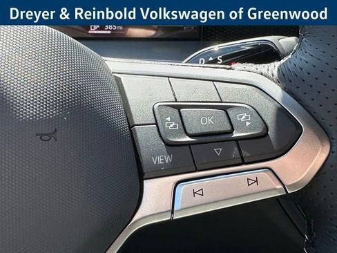 New 2026 Volkswagen Tiguan SE R-Line FWD image 15