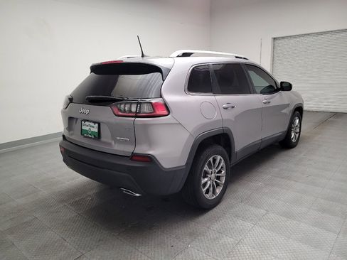 Used 2019 Jeep Cherokee Latitude Plus w/ Comfort/Convenience Group FWD image 9
