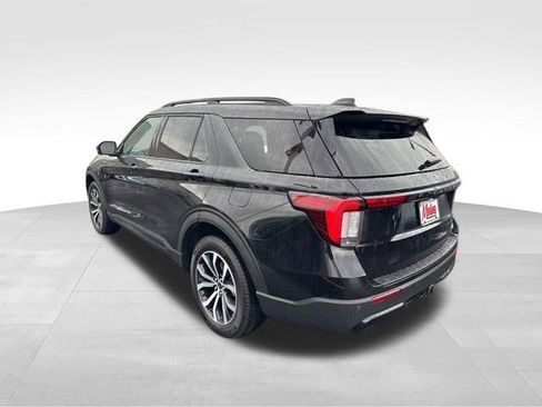 Used 2025 Ford Explorer ST-Line AWD/4WD image 7