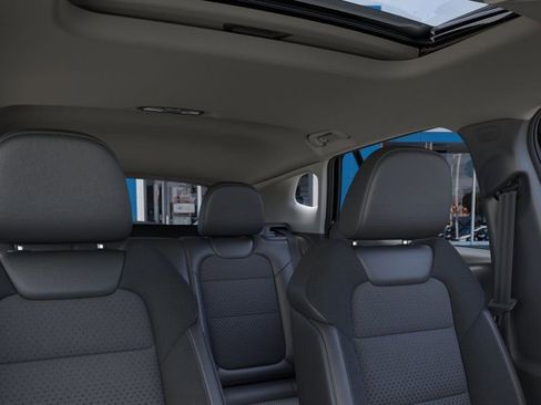 New 2026 Chevrolet Trax LT w/ Sunroof Package image 24