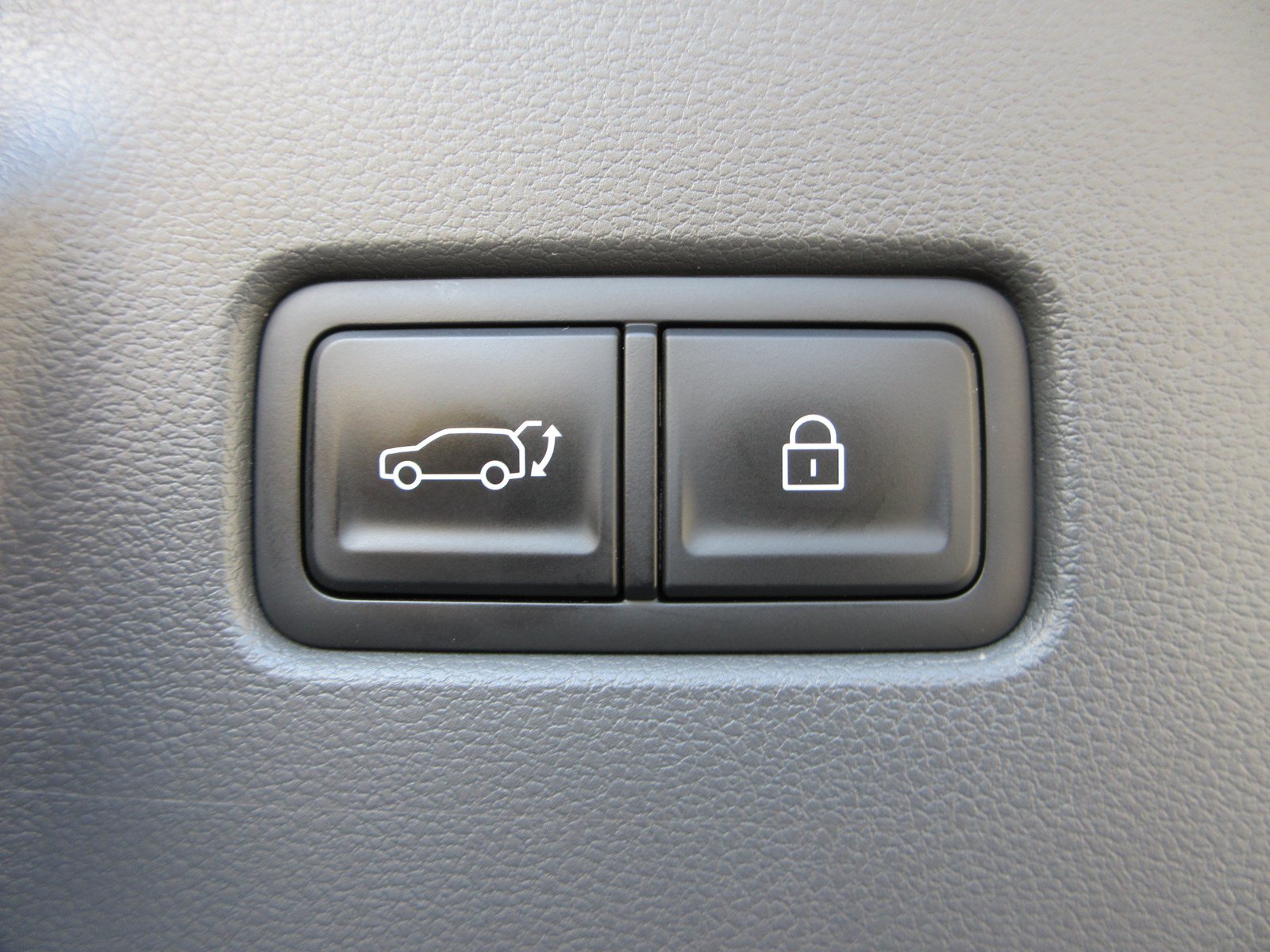 Used 2024 Hyundai Santa Fe Limited AWD/4WD image 59