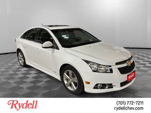 Used 2014 Chevrolet Cruze LT w/ RS Package FWD image 4