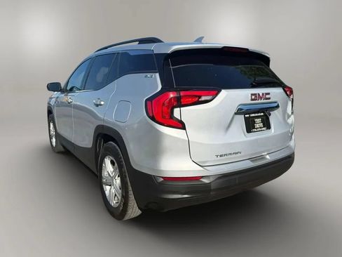 Used 2018 GMC Terrain SLE w/ Driver Convenience Package FWD image 5