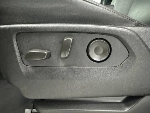 Used 2025 Chevrolet Tahoe LT AWD/4WD image 10