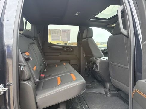 Used 2023 GMC Sierra 1500 AT4 w/ AT4 Preferred Package image 19