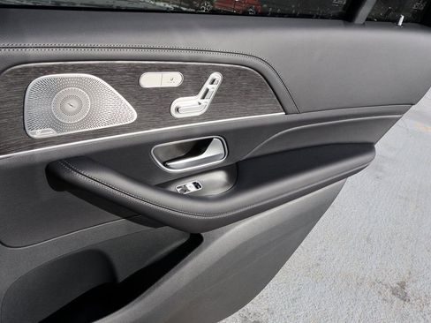 New 2026 Mercedes-Benz GLS 450 4MATIC image 16