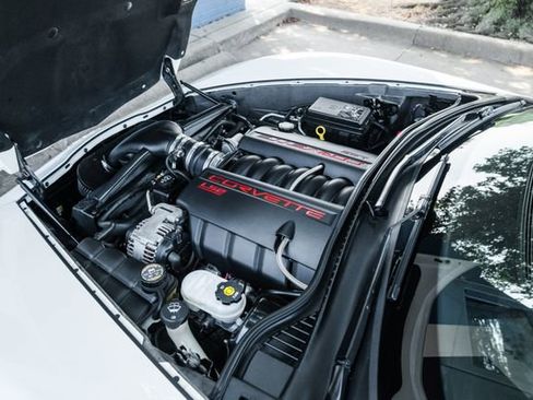 Used 2006 Chevrolet Corvette Convertible w/ Preferred Equipment Group image 24