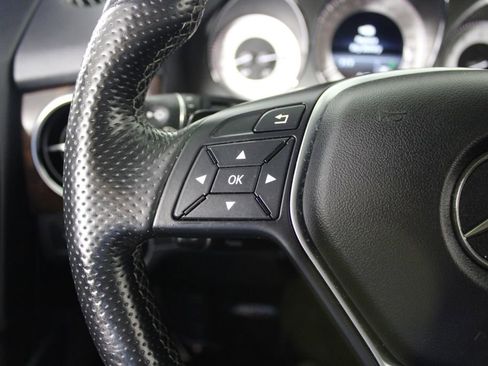 Used 2015 Mercedes-Benz GLK 350 GLK 350 image 23