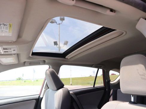 Used 2014 Toyota RAV4 XLE FWD image 8
