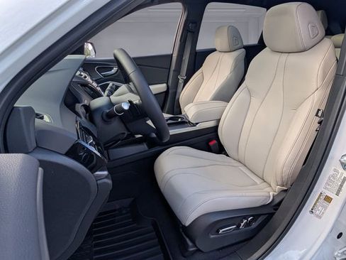 New 2026 Acura RDX SH-AWD image 4