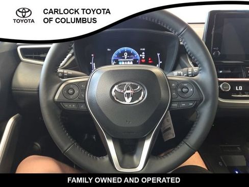 Used 2026 Toyota Corolla Cross LE FWD image 23