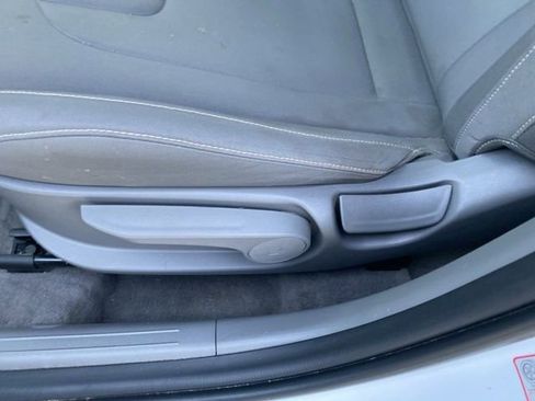 Used 2024 Hyundai Elantra SEL image 27