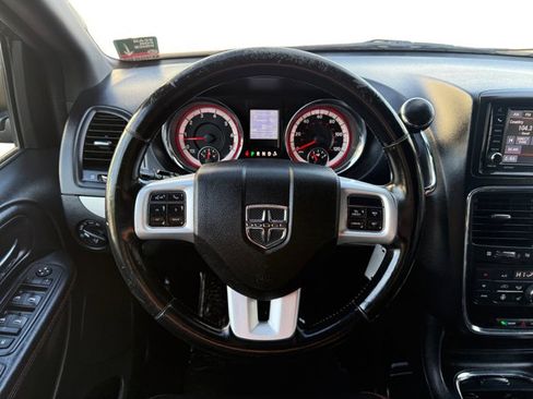 Used 2020 Dodge Grand Caravan GT FWD image 14