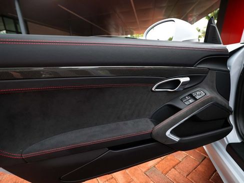 Used 2023 Porsche 718 Boxster GTS image 39