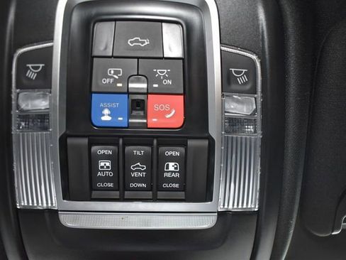 Used 2023 RAM 2500 Limited image 31