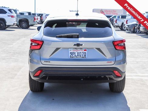 Used 2024 Chevrolet Trax RS FWD image 6