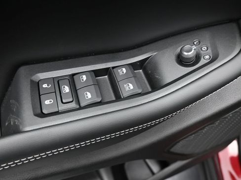 New 2025 Jeep Grand Cherokee Laredo X w/ Luxury Tech Group I RWD image 13