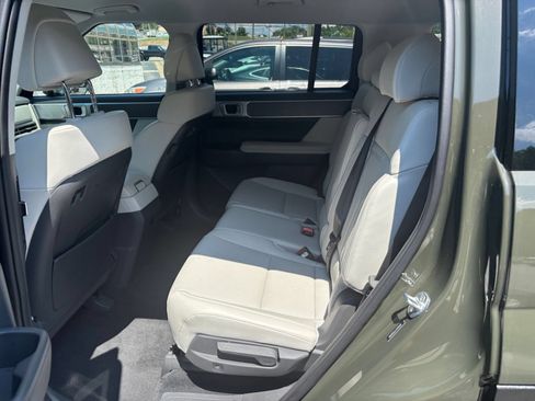 Used 2026 Hyundai Santa Fe SEL AWD/4WD image 18