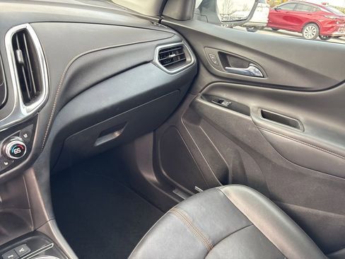 Used 2022 Chevrolet Equinox Premier AWD/4WD image 45