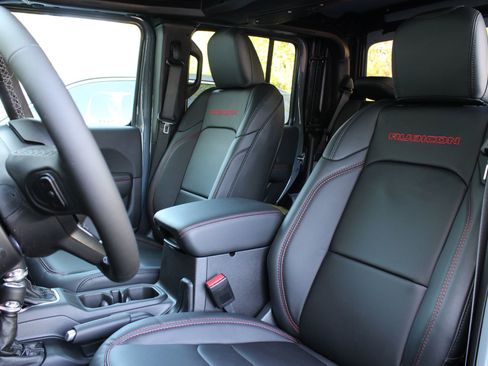 New 2026 Jeep Gladiator Rubicon image 19