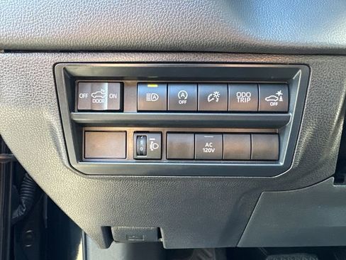 Used 2025 Toyota Tundra Limited w/ Power Package AWD/4WD image 38
