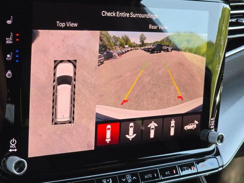 New 2026 Jeep Grand Wagoneer 4WD image 9